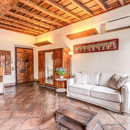 Flat With Lovely Views Near Piazza Navona 公寓