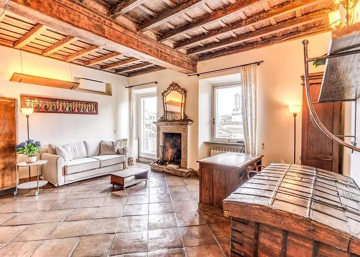 Flat With Lovely Views Near Piazza Navona *
