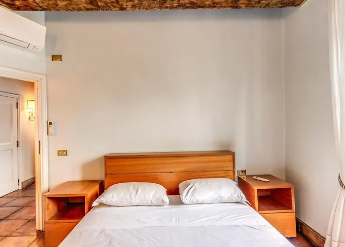 Appartement Flat With Lovely Views Near Piazza Navona